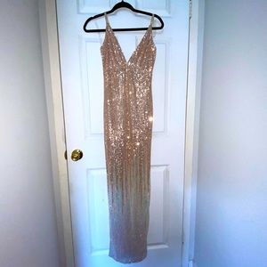 NWT Windsor Long Gold/White tips Sequins dress size Small